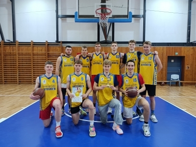 1. místo okresní kolo basketbal