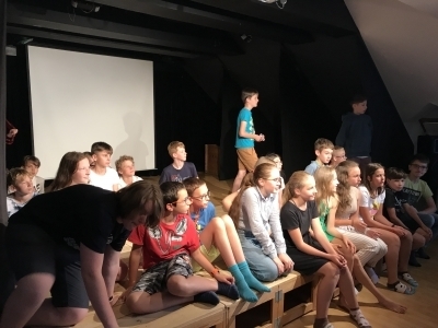 1.A na představení ZUŠ